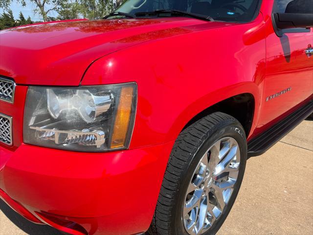 used 2007 Chevrolet Avalanche car, priced at $17,999