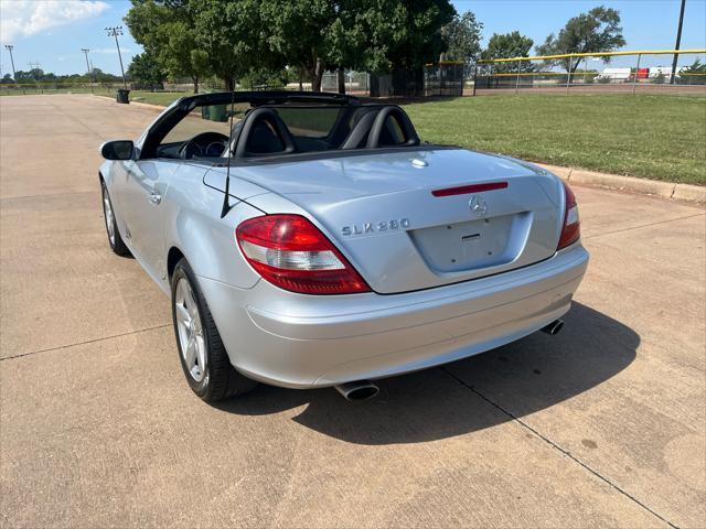 used 2007 Mercedes-Benz SLK-Class car, priced at $13,999