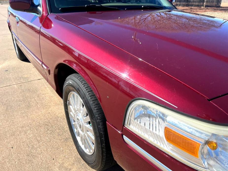 used 2006 Mercury Grand Marquis car, priced at $9,999