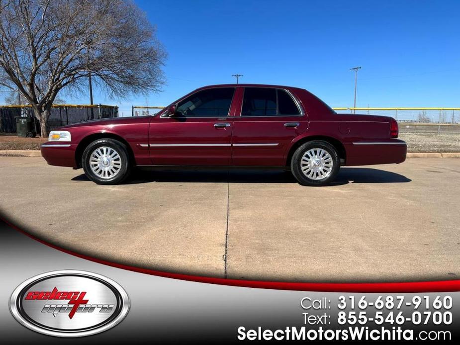 used 2006 Mercury Grand Marquis car, priced at $10,999