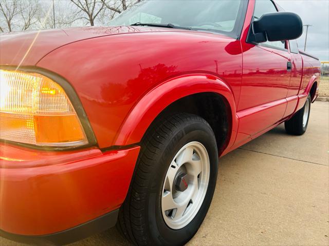 used 1998 GMC Sonoma car, priced at $12,999