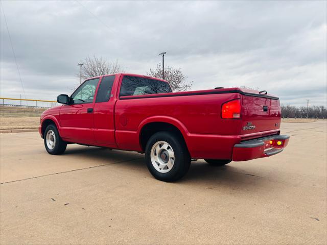 used 1998 GMC Sonoma car, priced at $12,999