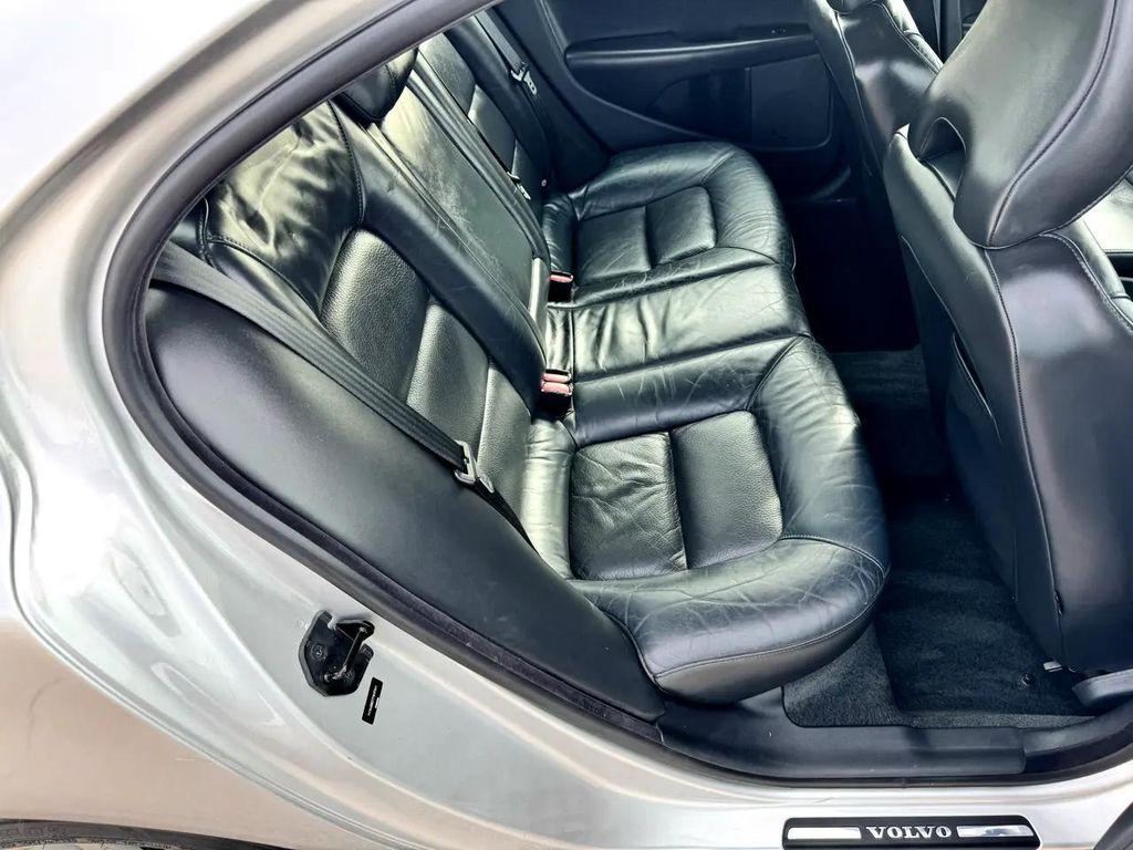 used 2007 Volvo S80 car, priced at $8,999