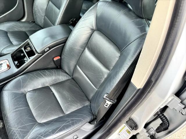 used 2007 Volvo S80 car, priced at $9,999