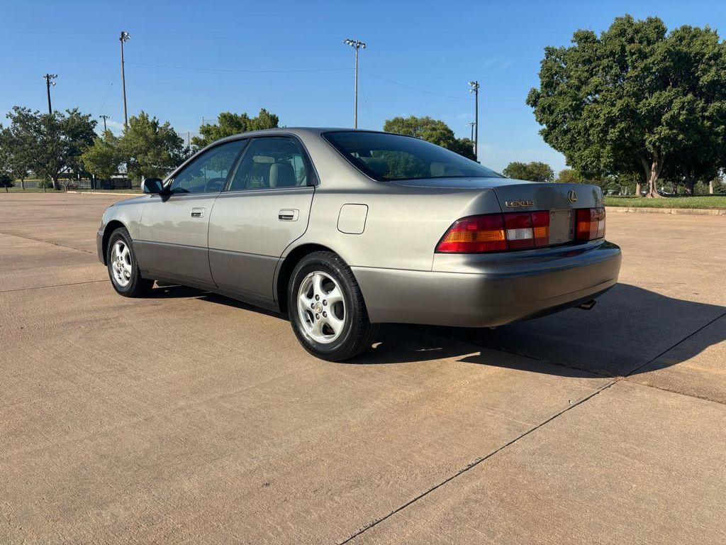 used 1999 Lexus ES 300 car, priced at $9,999