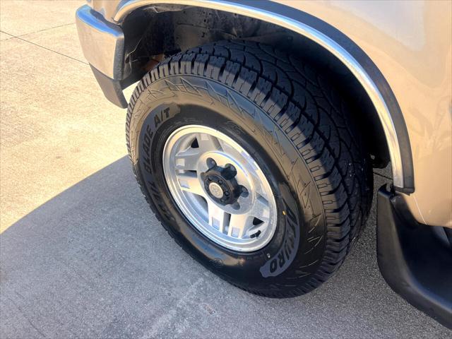 used 1994 Toyota 4Runner car, priced at $11,999