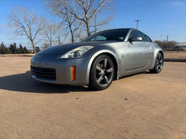 used 2006 Nissan 350Z car, priced at $14,999