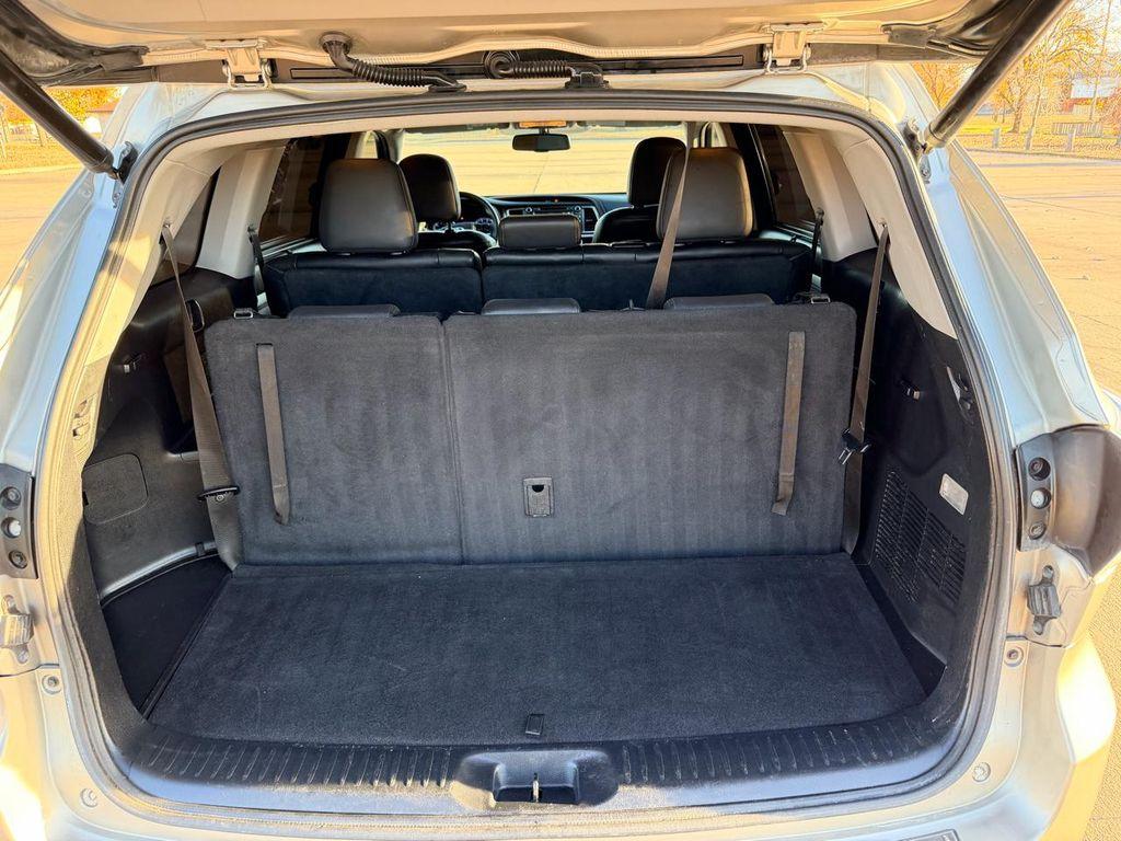 used 2014 Toyota Highlander car, priced at $21,999