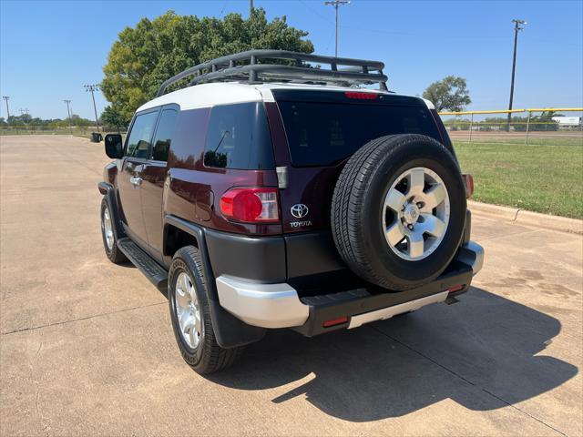 used 2007 Toyota FJ Cruiser car, priced at $12,999