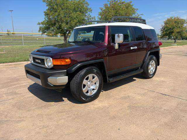 used 2007 Toyota FJ Cruiser car, priced at $12,999