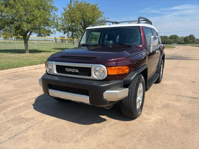 used 2007 Toyota FJ Cruiser car, priced at $12,999