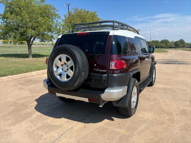 used 2007 Toyota FJ Cruiser car, priced at $12,999