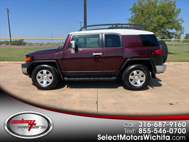 used 2007 Toyota FJ Cruiser car, priced at $12,999