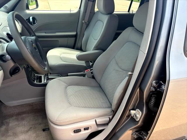 used 2006 Chevrolet HHR car, priced at $10,999