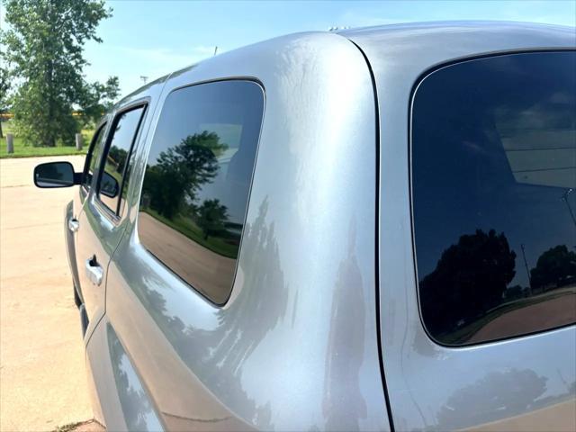 used 2006 Chevrolet HHR car, priced at $10,999