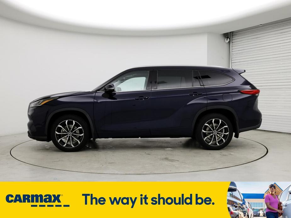 used 2020 Toyota Highlander car, priced at $36,998