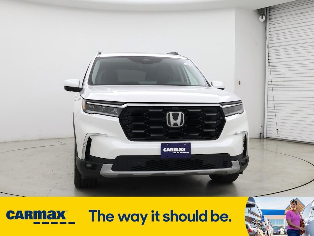 used 2023 Honda Pilot car, priced at $46,998