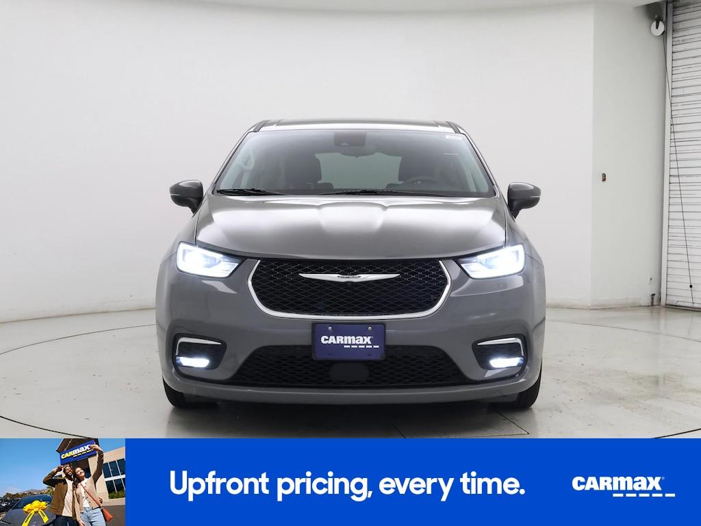 used 2023 Chrysler Pacifica car, priced at $24,998
