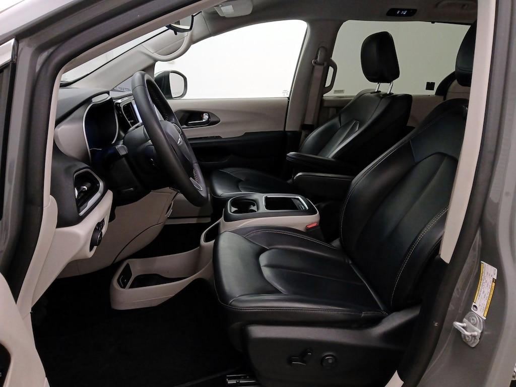 used 2023 Chrysler Pacifica car, priced at $24,998