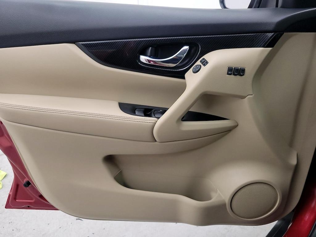 used 2017 Nissan Rogue car, priced at $14,998