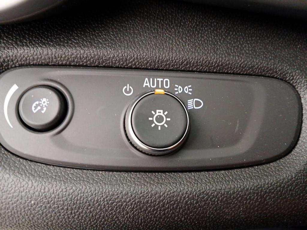 used 2025 Chevrolet Trax car, priced at $25,998