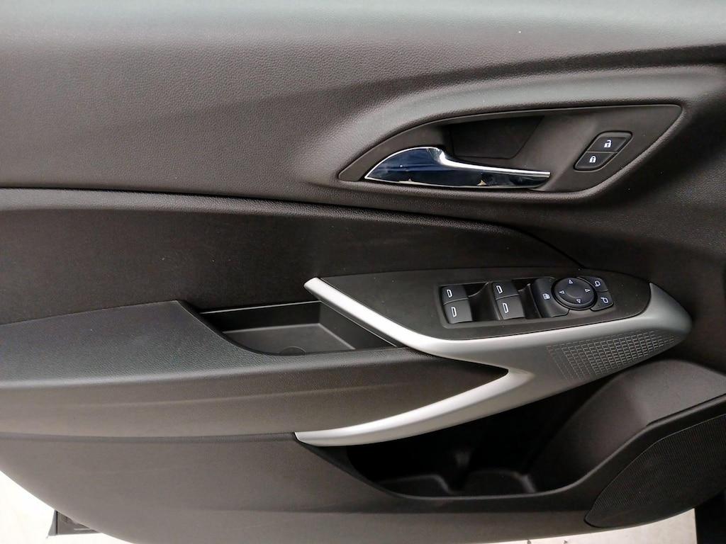 used 2025 Chevrolet Trax car, priced at $25,998