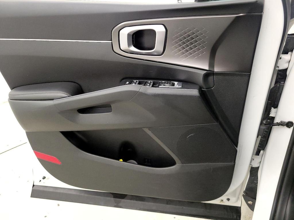 used 2023 Kia Sorento Hybrid car, priced at $29,998