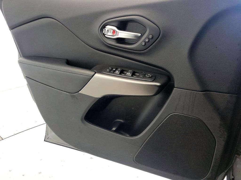 used 2020 Jeep Cherokee car, priced at $19,998