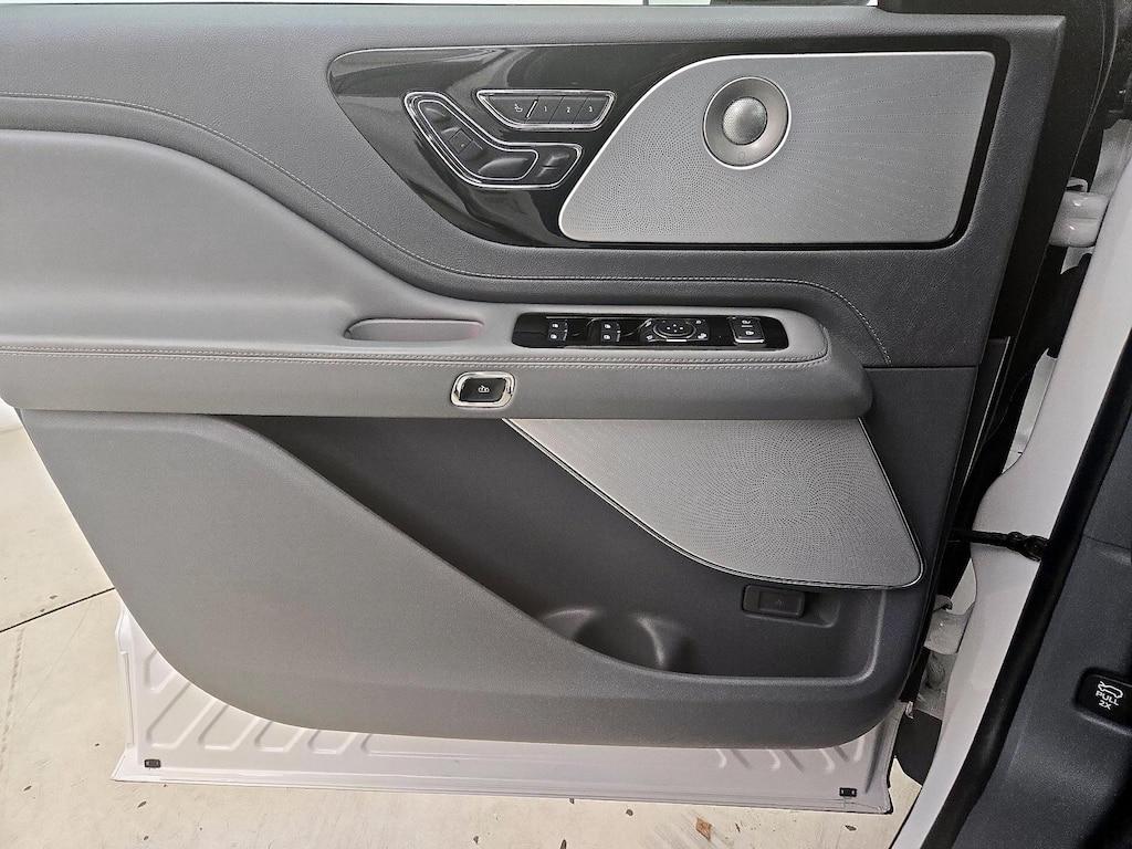 used 2020 Lincoln Aviator car, priced at $35,998