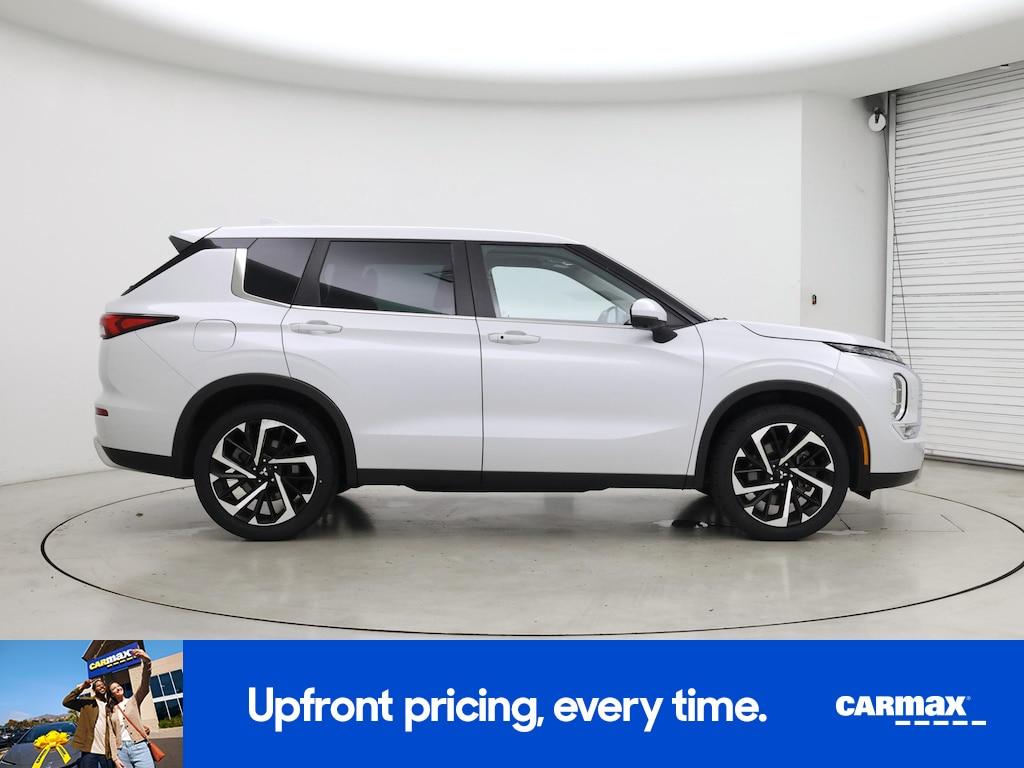 used 2023 Mitsubishi Outlander car, priced at $27,998