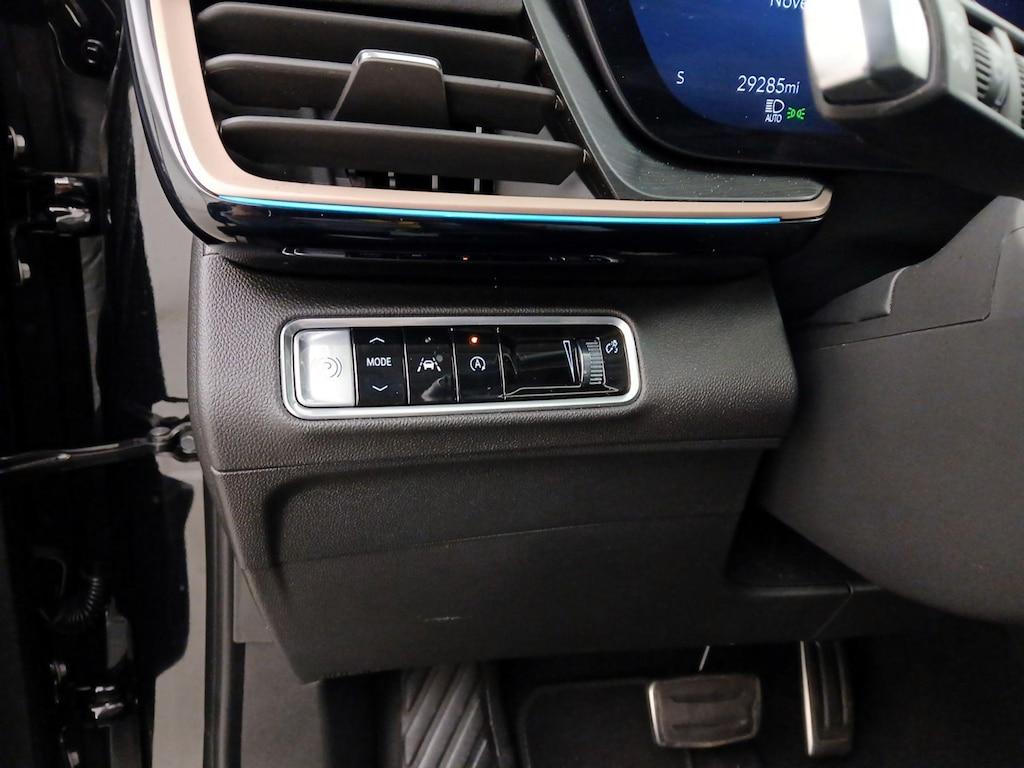 used 2024 Buick Envision car, priced at $29,998