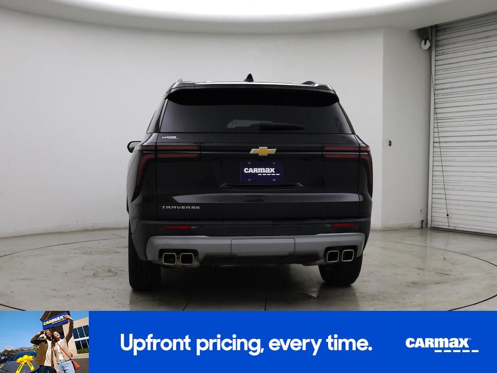 used 2025 Chevrolet Traverse car, priced at $39,998