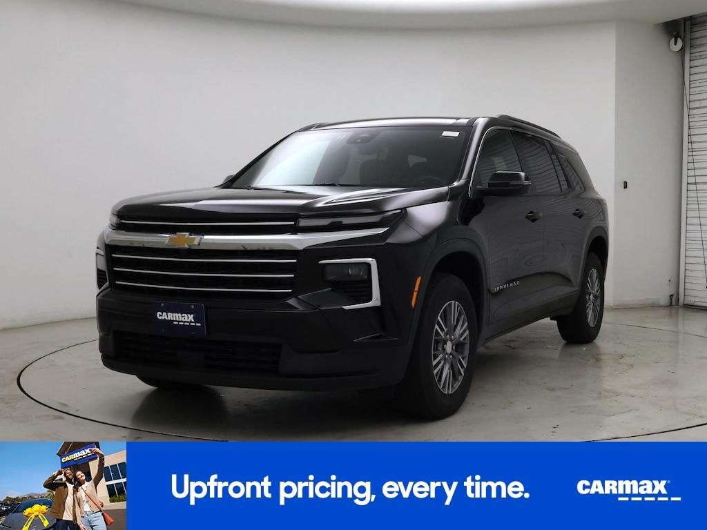 used 2025 Chevrolet Traverse car, priced at $39,998