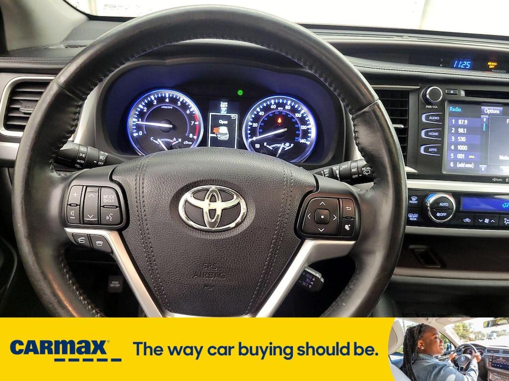 used 2015 Toyota Highlander car, priced at $21,998