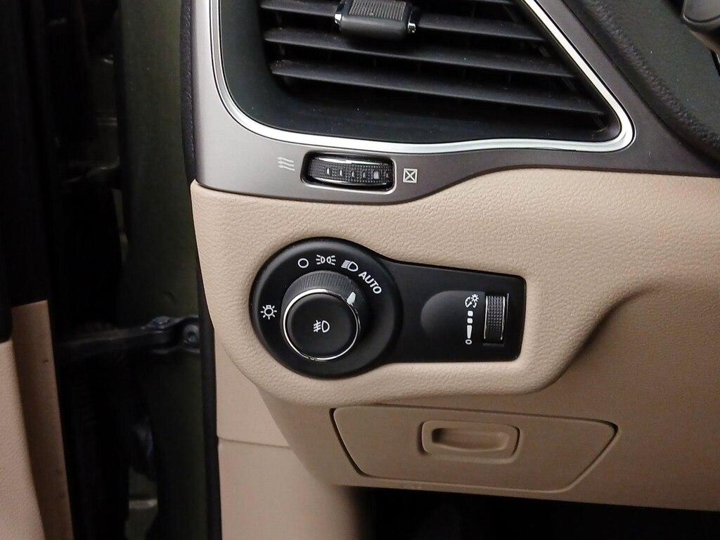 used 2019 Jeep Cherokee car, priced at $13,998