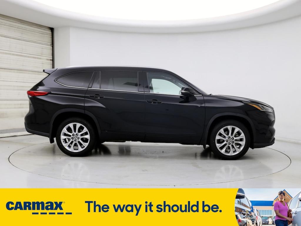 used 2021 Toyota Highlander car, priced at $36,998