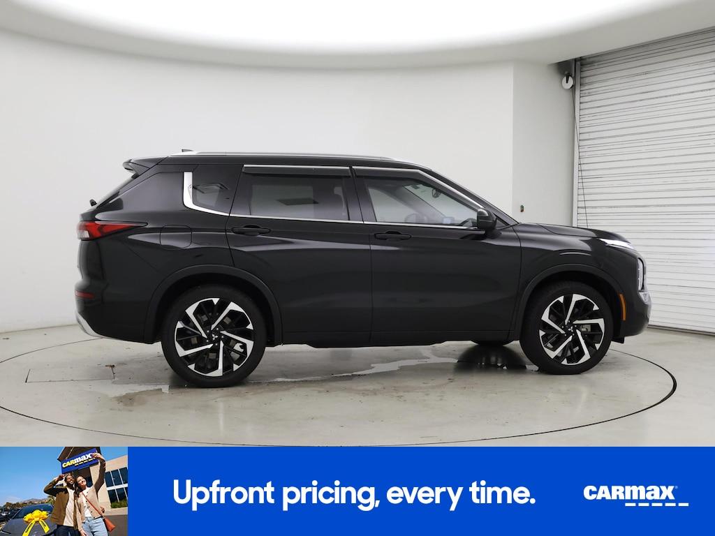 used 2024 Mitsubishi Outlander car, priced at $34,998