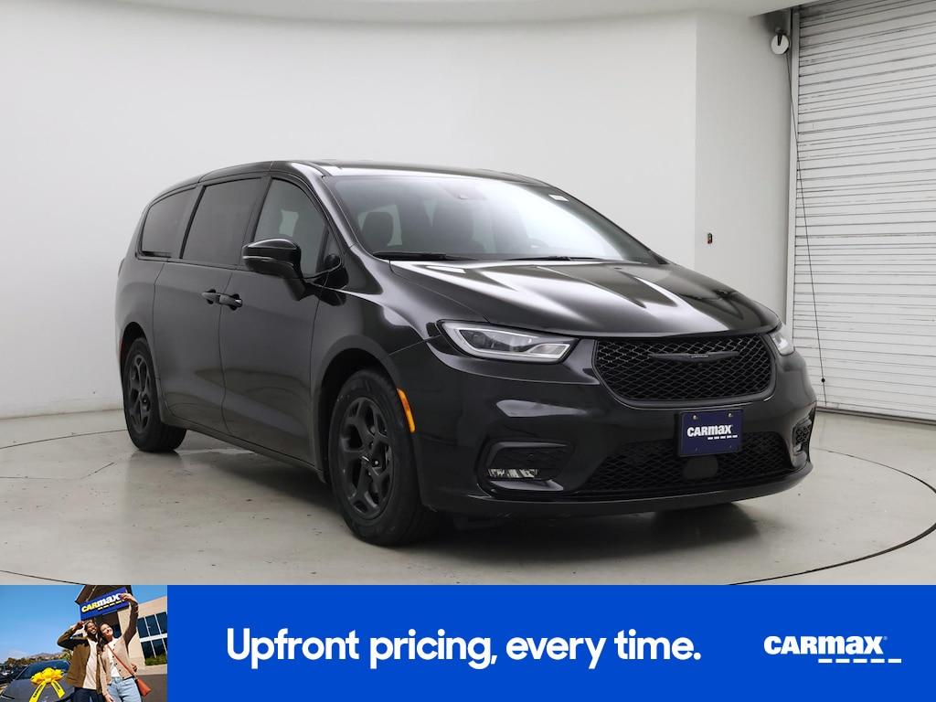 used 2022 Chrysler Pacifica Hybrid car, priced at $32,998