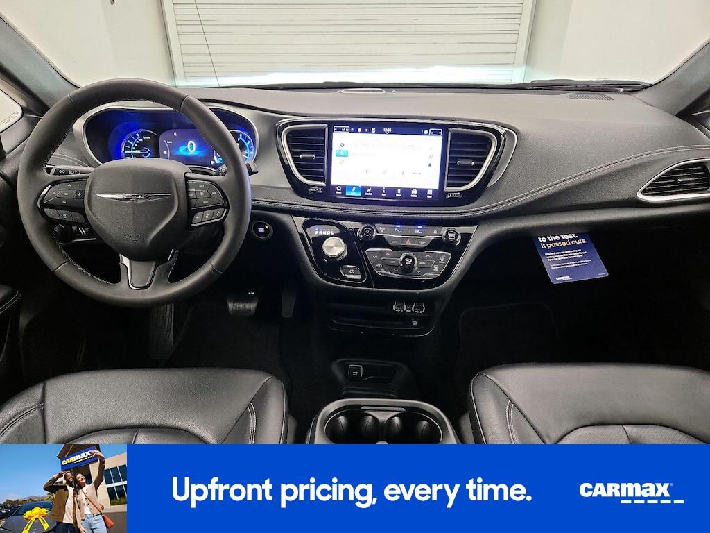 used 2022 Chrysler Pacifica Hybrid car, priced at $32,998