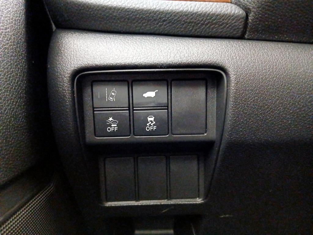 used 2018 Honda CR-V car, priced at $19,998