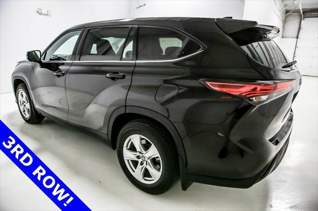 used 2022 Toyota Highlander car, priced at $30,212