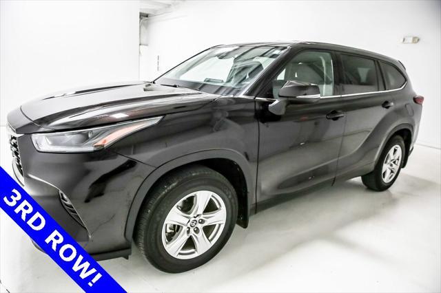 used 2022 Toyota Highlander car, priced at $30,212