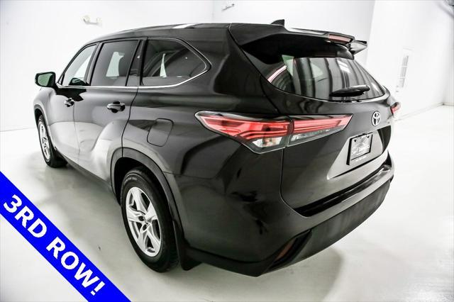 used 2022 Toyota Highlander car, priced at $30,212