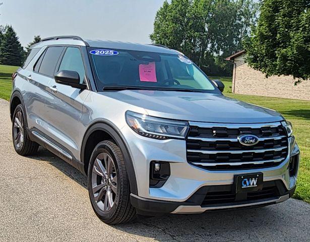 used 2025 Ford Explorer car, priced at $41,990