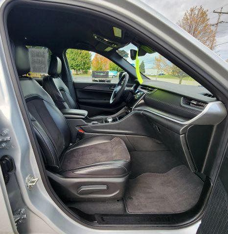 used 2024 Jeep Grand Cherokee L car, priced at $29,990