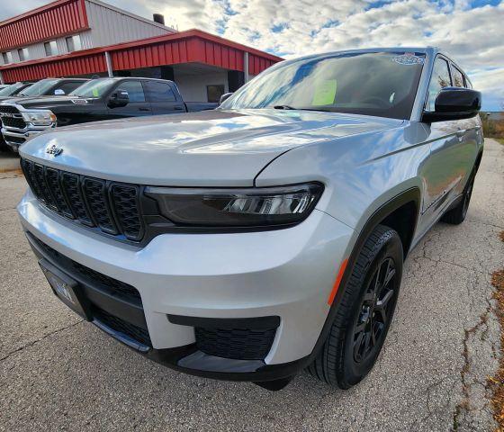 used 2024 Jeep Grand Cherokee L car, priced at $29,990