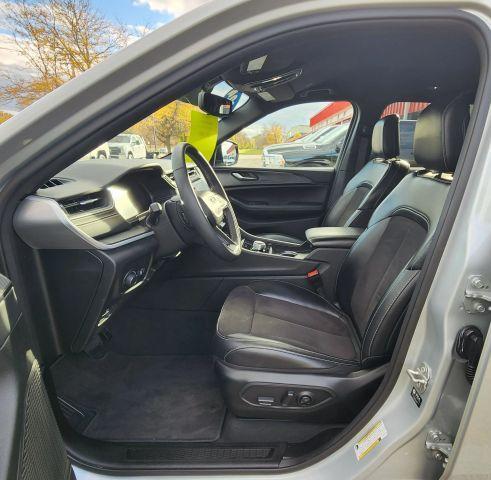 used 2024 Jeep Grand Cherokee L car, priced at $29,990