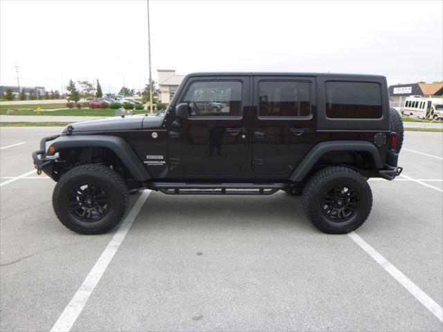 used 2015 Jeep Wrangler Unlimited car, priced at $24,994