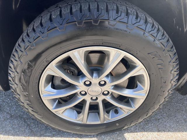 used 2019 Jeep Cherokee car, priced at $14,500