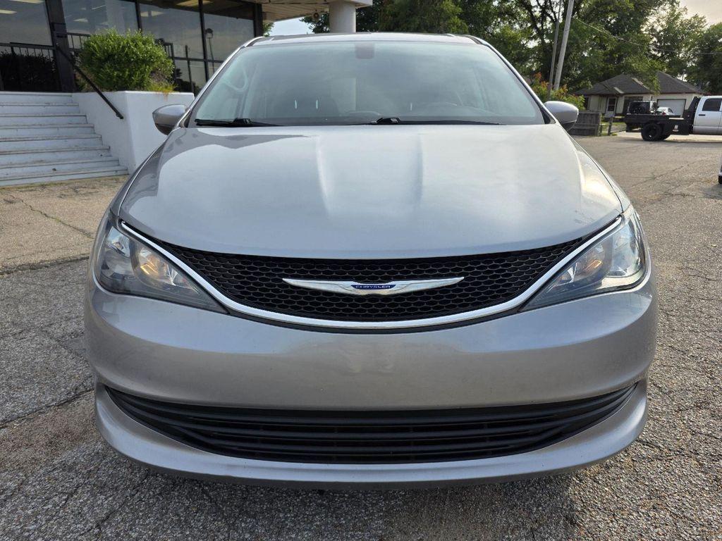 used 2019 Chrysler Pacifica car, priced at $15,500